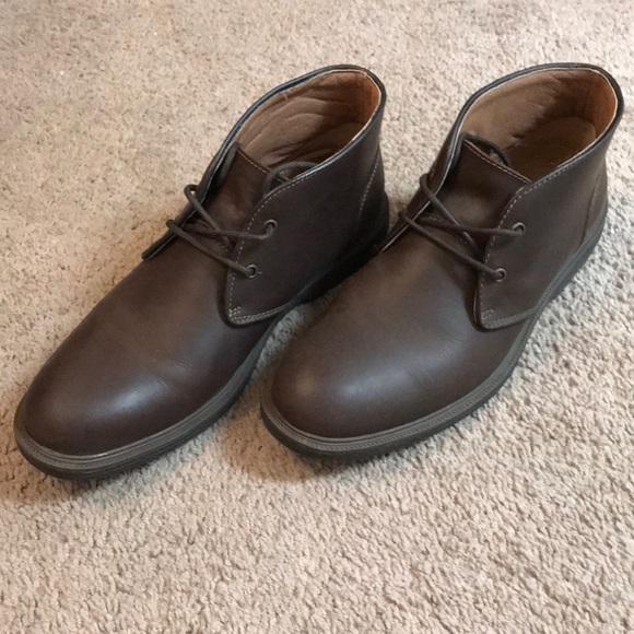bass chukka boots
